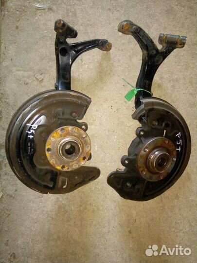 Поворотный кулак VW Passat B5+