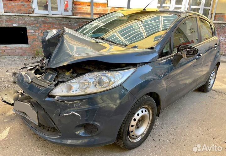 Ford Fiesta 1.4 МТ, 2008, битый, 165 000 км