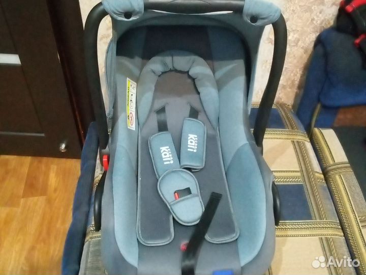 Автомобильное кресло