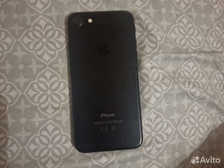 iPhone 7, 32 ГБ