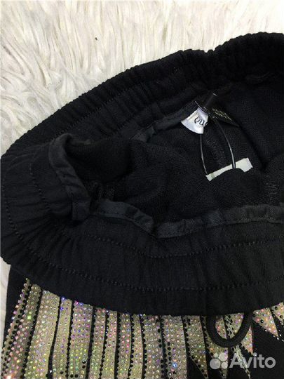 Шорты со стразами летние