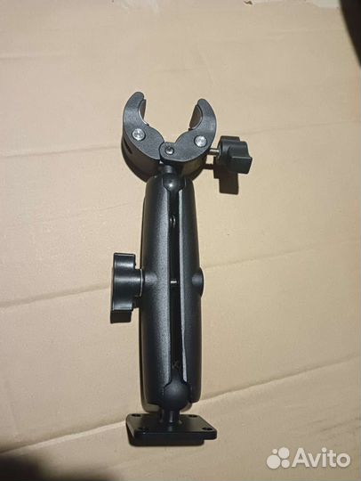 Держатель ноги электромотора