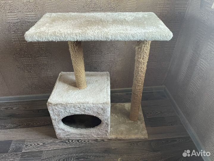 Домик для кота с когтеточкой