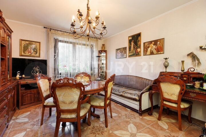 4-к. квартира, 97,6 м², 1/6 эт.