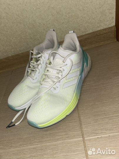 Адидас спортивные кроссовки