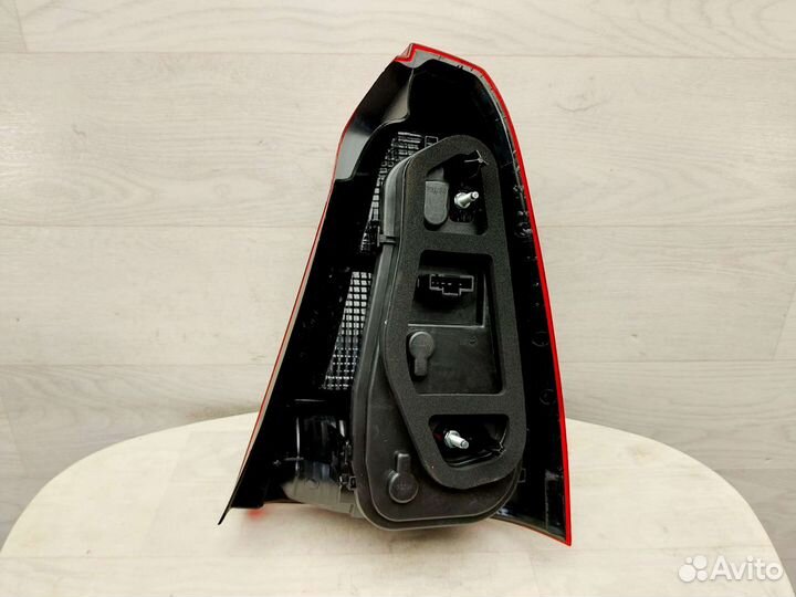 Фонарь задний левый Renault Logan 2009-2015