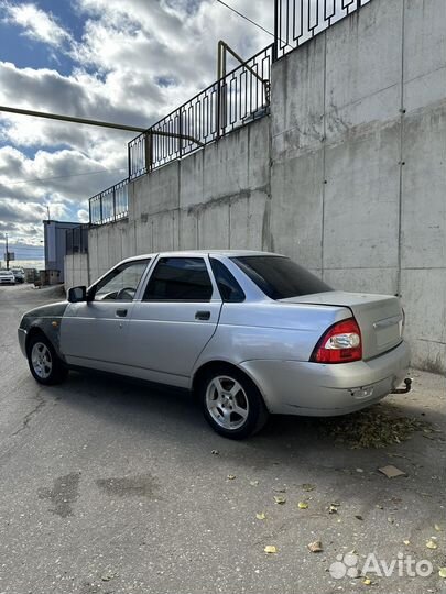 LADA Priora 1.6 МТ, 2011, битый, 178 000 км