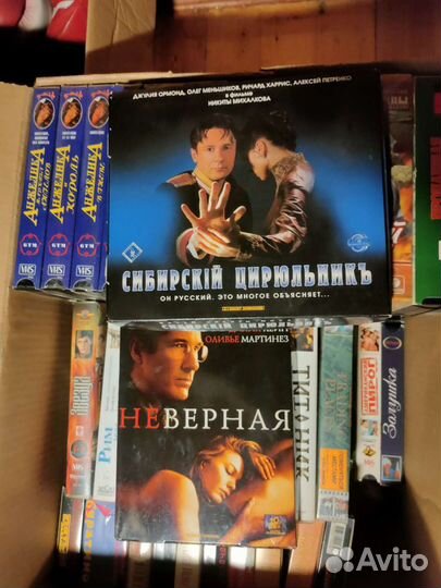 Коллекция видеокассет