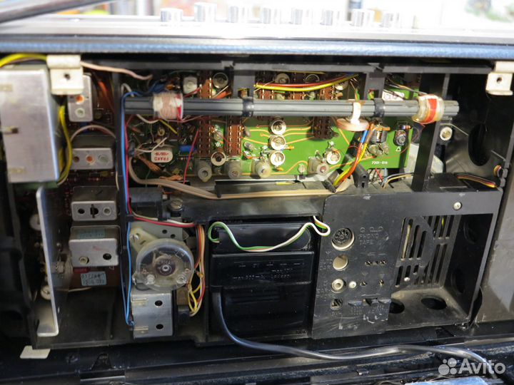 Радиоприемник Grundig Luxus Boy