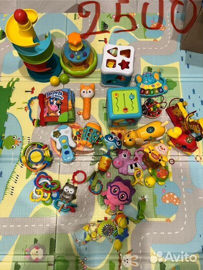 Детские игрушки для малышей пакетом