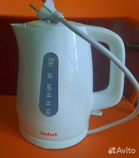 Чайник Tefal в идеальном состоянии