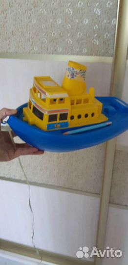 Катер корабль большой