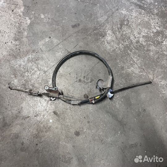 Трос ручника правый Toyota Hi Lux Hilux 2015-20