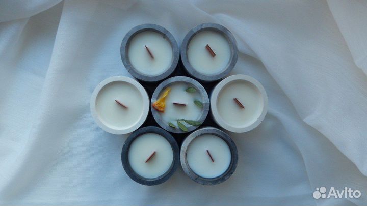 Аромасвеча из соевого воска с деревянным фитилем