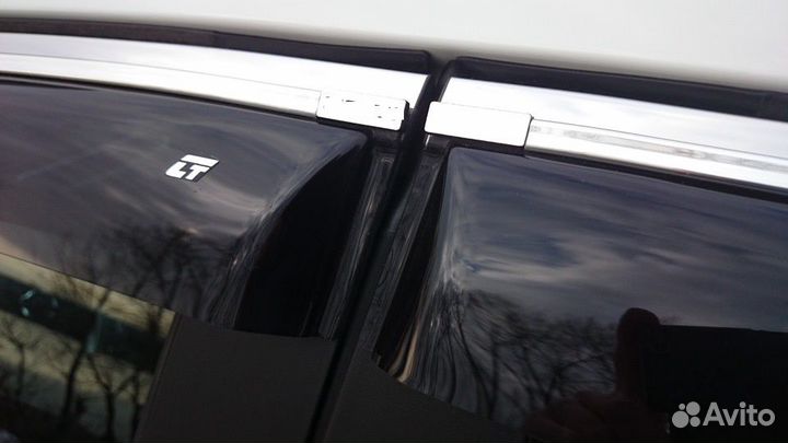 Дефлекторы С хром молдингом Mitsubishi Outlander 3