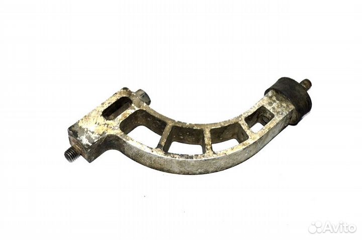 Кронштейн маталического кольца охлаждающего вентил