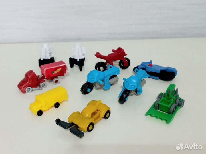 Игрушки из киндер сюрприза пакетом