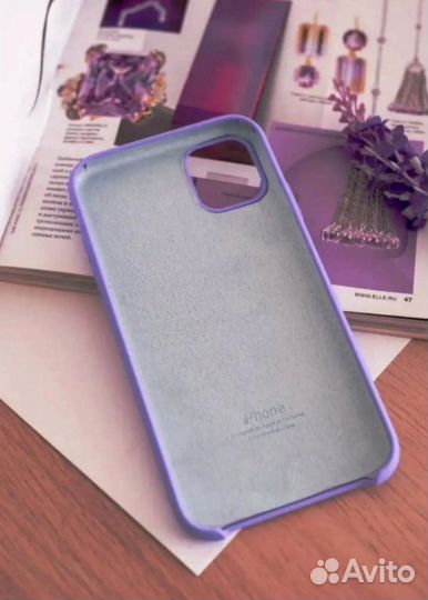 Чехол на iPhone 11