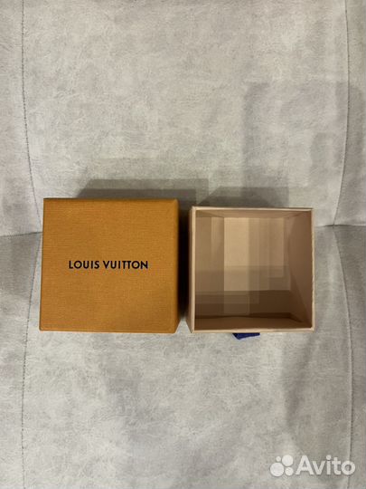 Пакет, коробка, конверт, лента Louis Vuitton