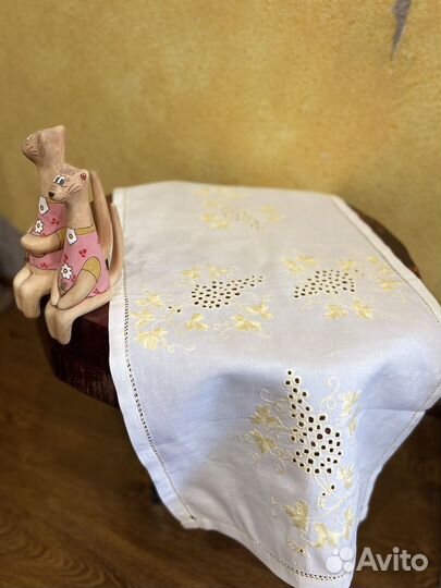 Винтажная салфетка/ накомодник Кипр