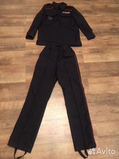 Полицейская форма женская