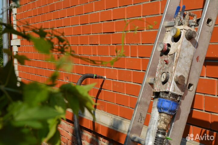 Утепление домов пеноизолом Утеплитель пеноизол