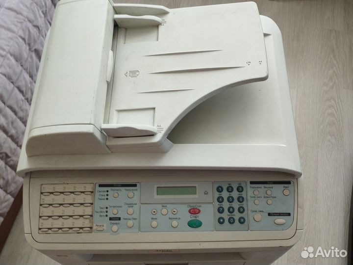 Принтер сканер копир лазерный цветной