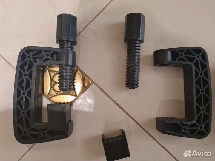 Струбцина Logitech G25, G27, G29, dfgt, крепление