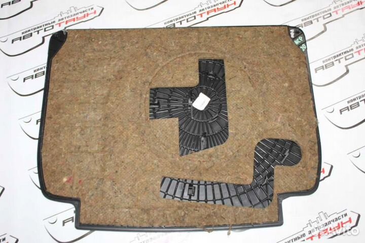 Пол багажника пластик toyota funcargo yaris verso