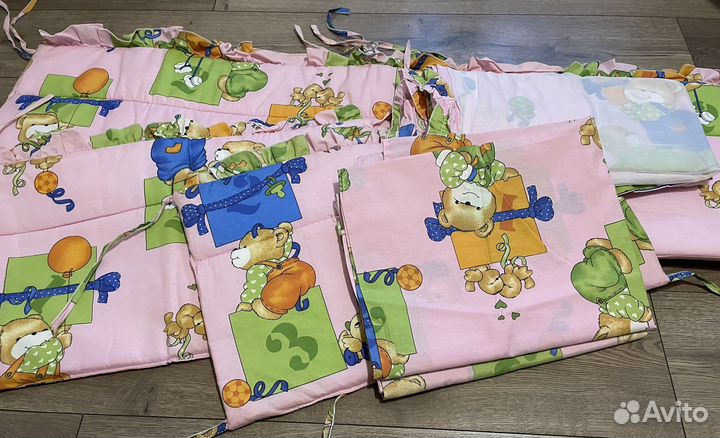 Бортики в кроватку, балдахин, постельное