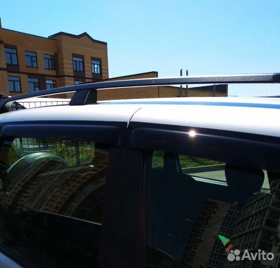 Дефлекторы окон с хромом и без