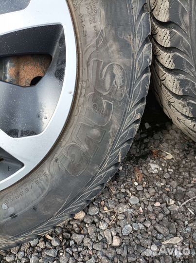 Sava Eskimo Stud 215/65 R16