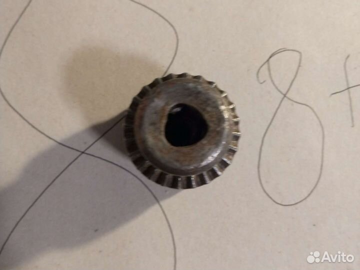 Патрон от дрели для сверла или биты