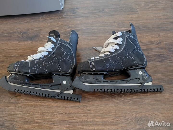 Коньки хоккейные oxelo 42 размер