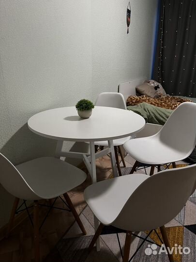 Стол и стулья бу
