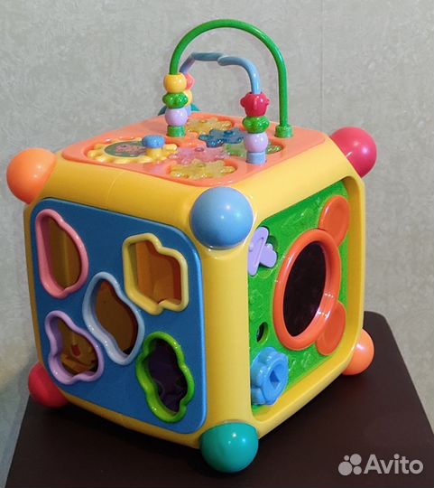 Развивающий кубик Жирафики