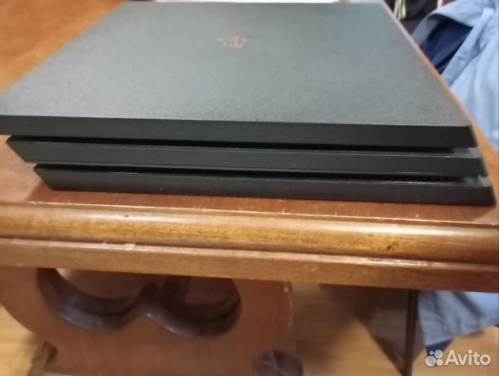 Sony PS4 pro, cuh-7208