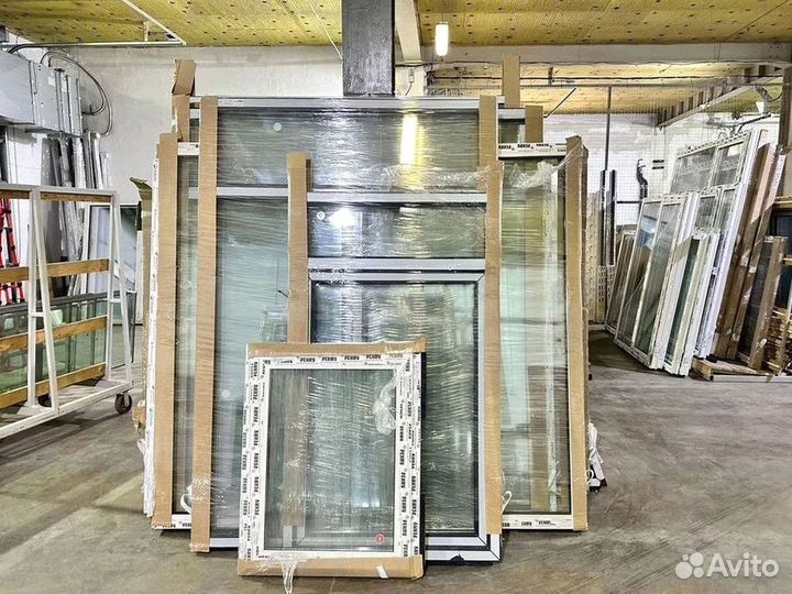 Пластиковые окна на заказ / остекление балконов