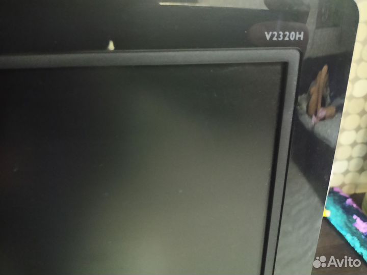Монитор BenQ V2320H