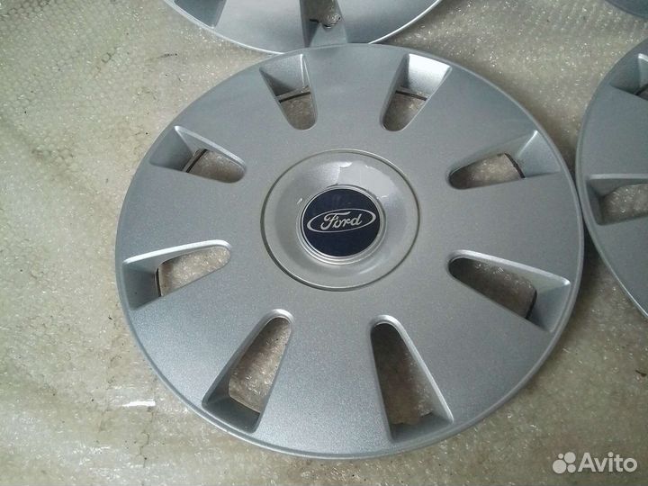 Колпаки колесные R16 на Ford C-Max 1 оригинал