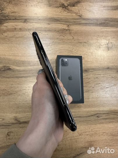 iPhone 11 Pro Max, 64 ГБ