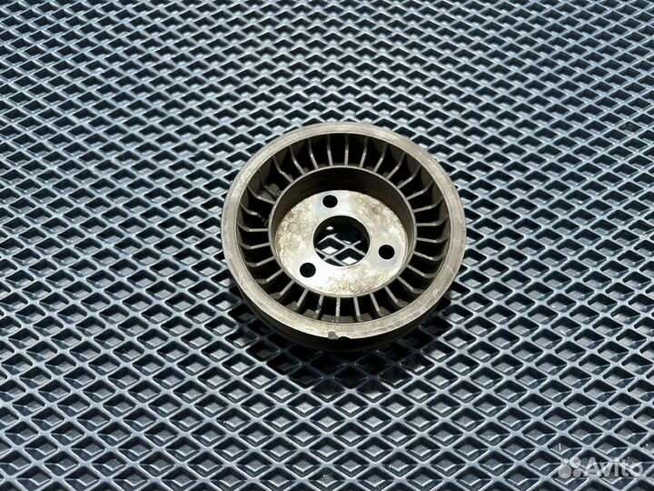 Шкив насоса гур BMW E60 N52B30