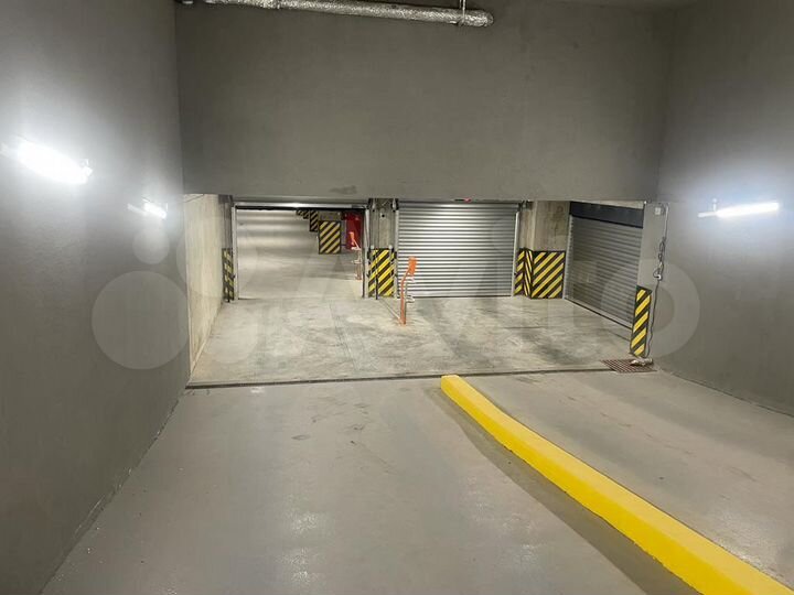 Машиноместо, 14 м²