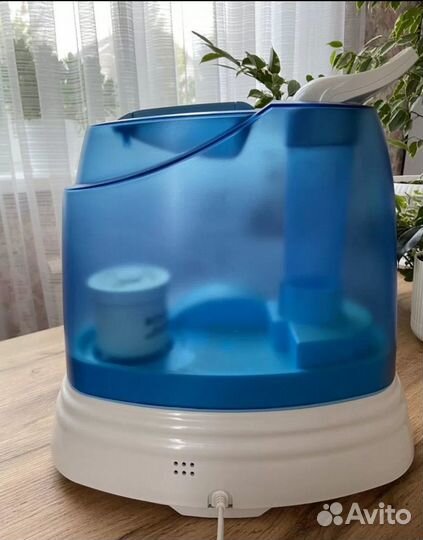 Увлажнитель воздуха Boneco Air-o-swiss u7135