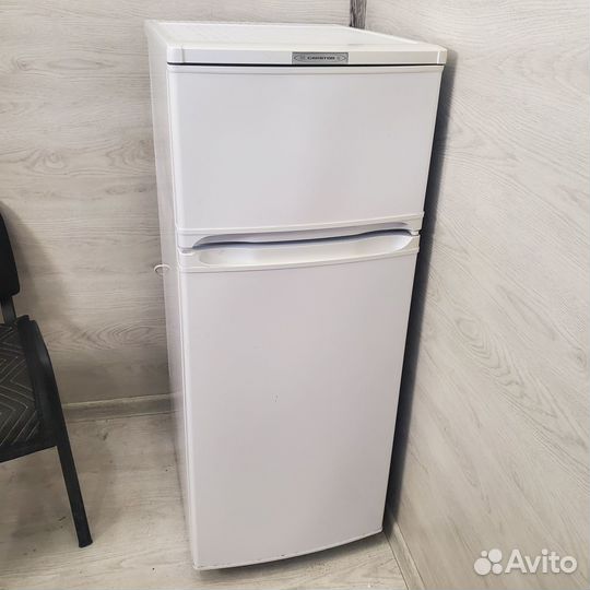 Холодильник саратов 264