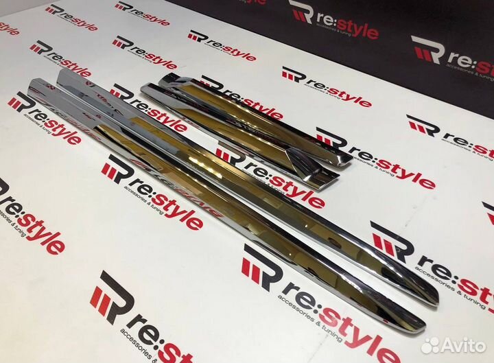 Молдинги дверей Toyota Land Cruiser 200 S618