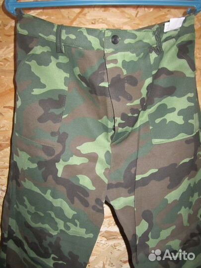 Костюм летний камуфлированный на пуговицах (новый)