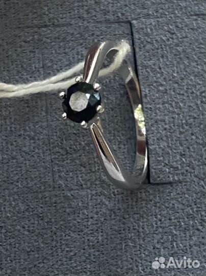 Золотое кольцо с сапфиром