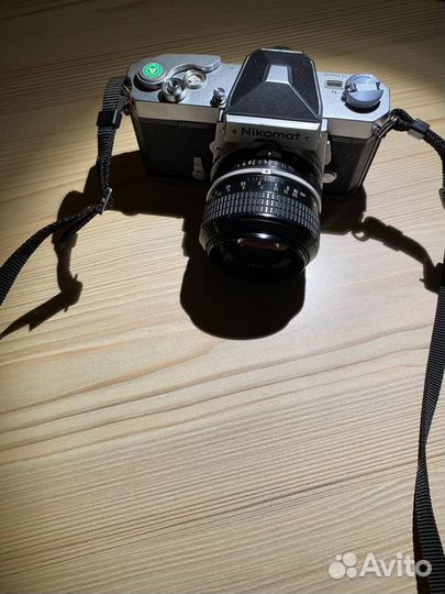 Плёночный фотоаппарат Nikomat