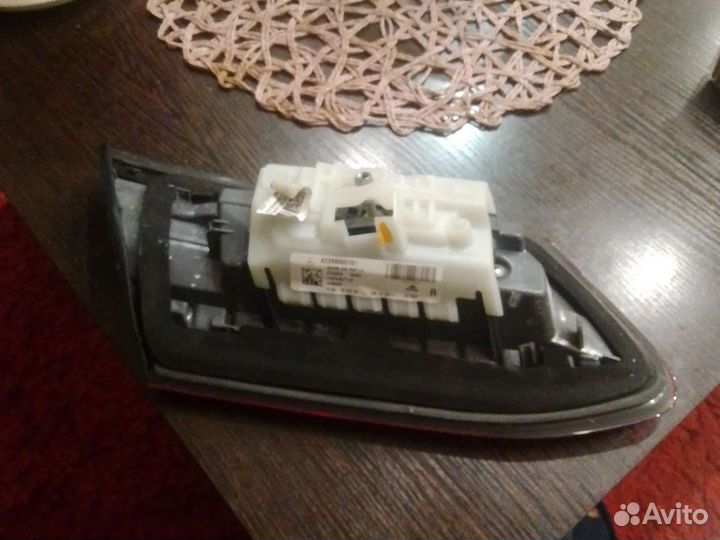 Фонарь бу Мерседес 238